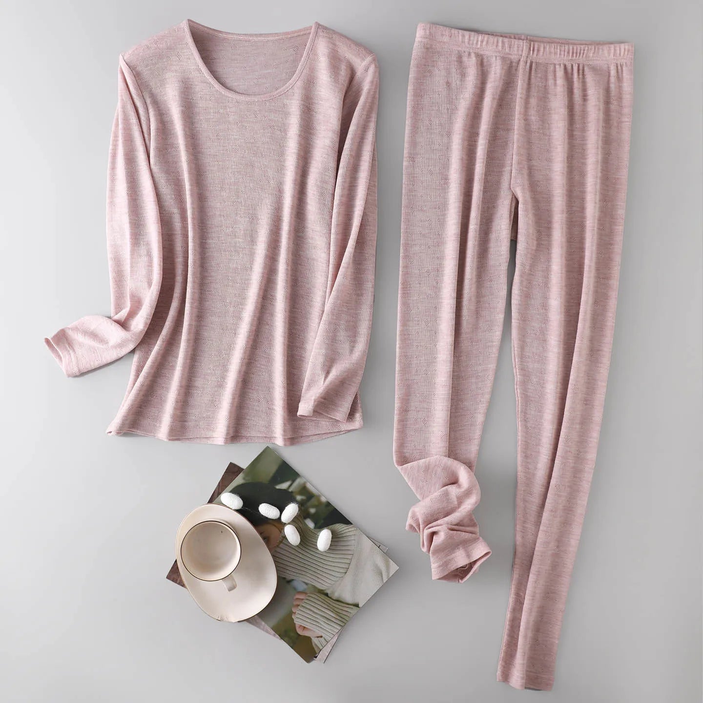 100% Merino Wool Women Base Layer Set 150G Lightweight Merino Wool Thermal Underwear Top and Bottom Set Soft Breathable