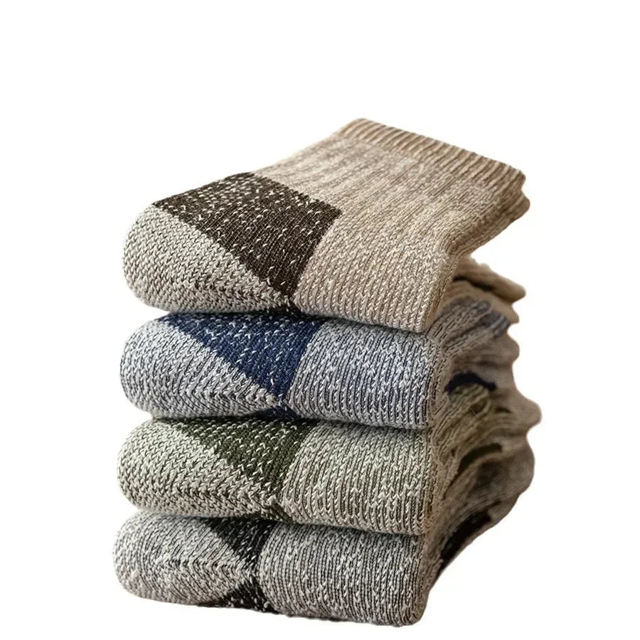 Winter Merino Wool Hiking Socks Men Thicken Warm Hiking Cushion Crew Socks Merino Wool Outdoor Skiing Socks Moisture Wicking