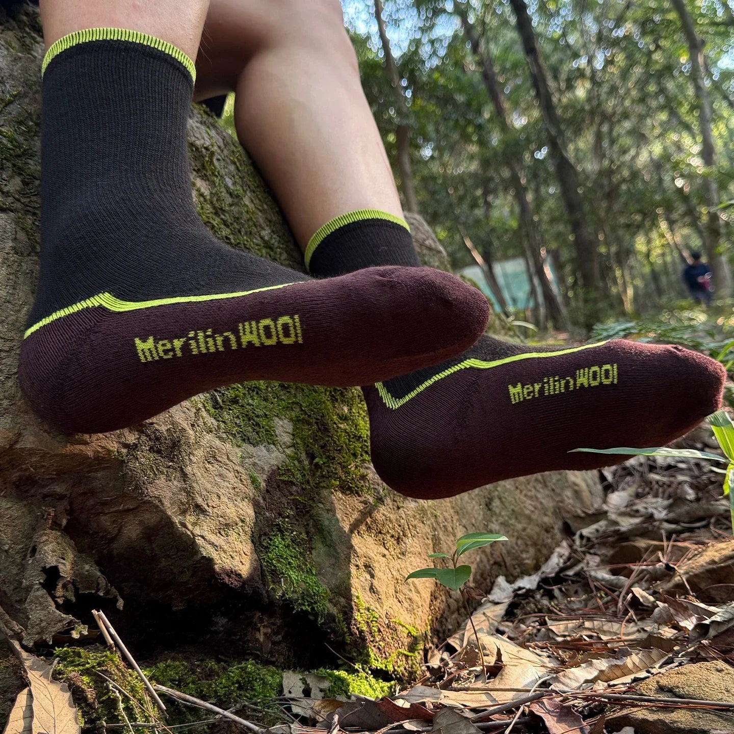 Mens Womens Merino Wool Hiking Socks Soft Lightweight Merino Wool Sports Crew Socks Thermal Anti-Blister Breathable 2/3 Pairs