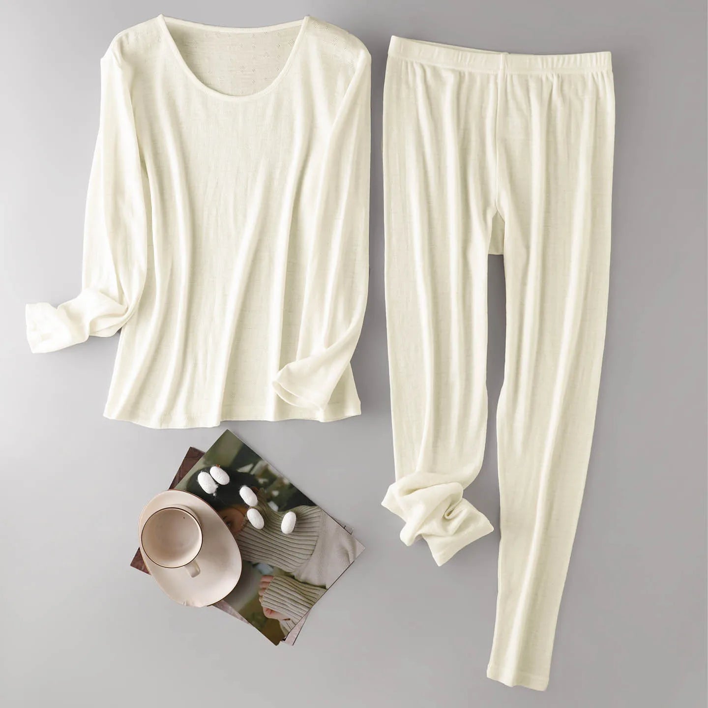 100% Merino Wool Women Base Layer Set 150G Lightweight Merino Wool Thermal Underwear Top and Bottom Set Soft Breathable