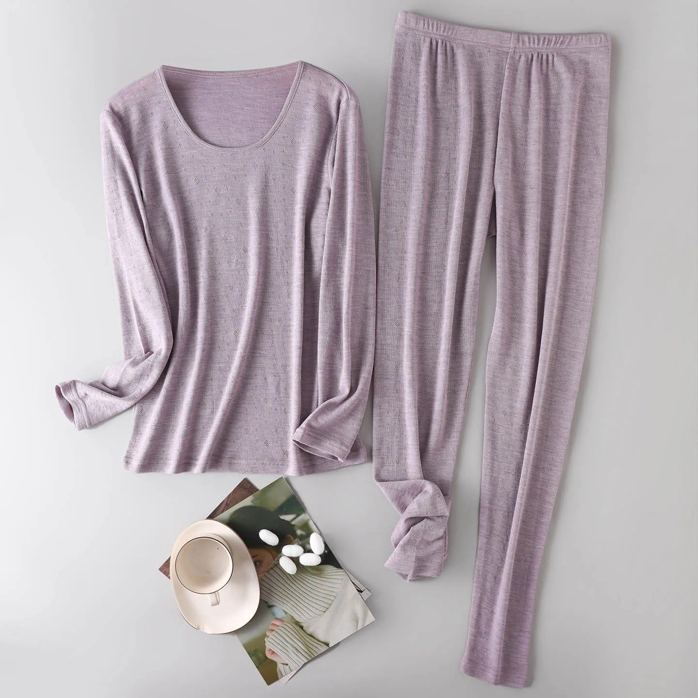 100% Merino Wool Women Base Layer Set 150G Lightweight Merino Wool Thermal Underwear Top and Bottom Set Soft Breathable