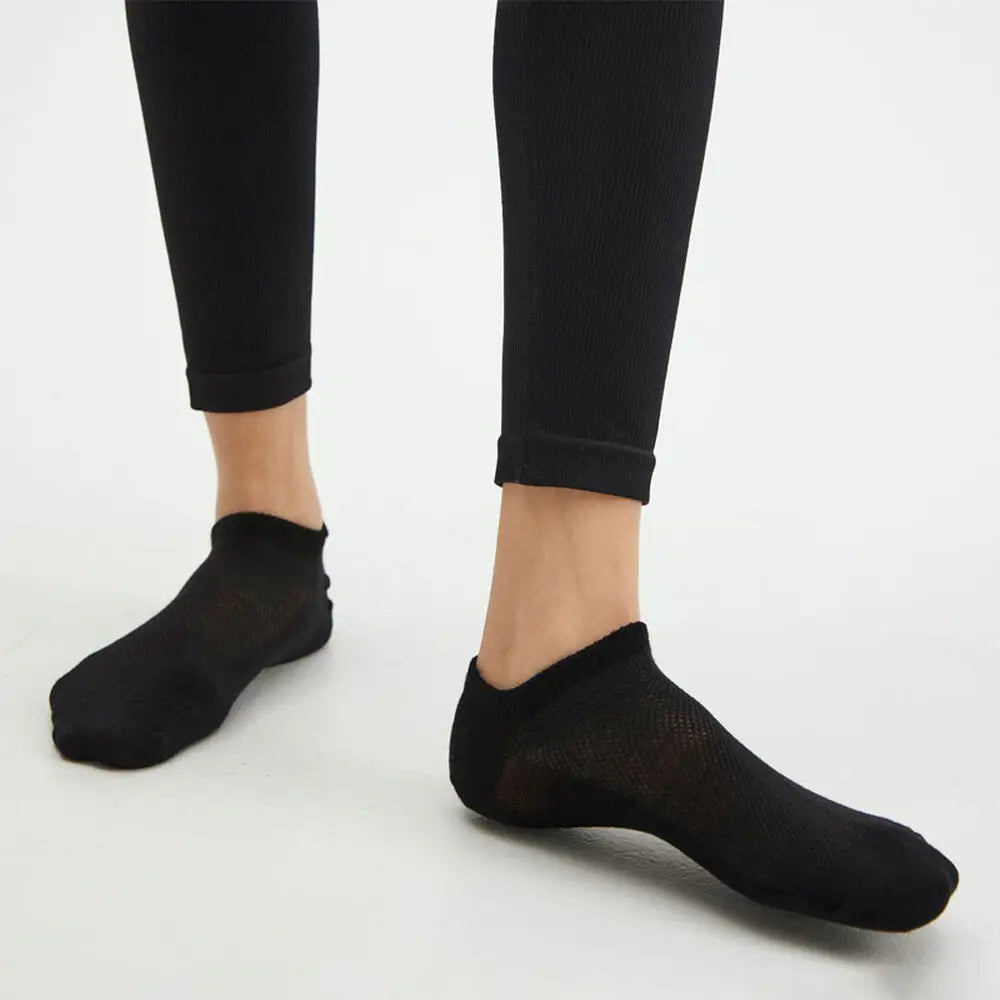 Merino Wool Ankle Socks Men Women Athletic Thin Running Socks 60% Merino Wool No Show Socks Hiking Lightweight Mesh Sports Socks